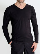 Men's black v-neck bamboo underscrubs